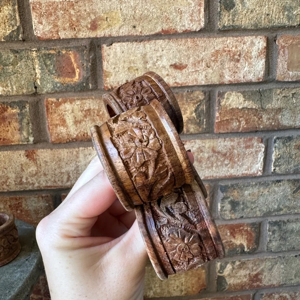 Vintage Hand Carved Wood Napkin Rings Set of 6 Floral Tropical Brown Boho Rustic